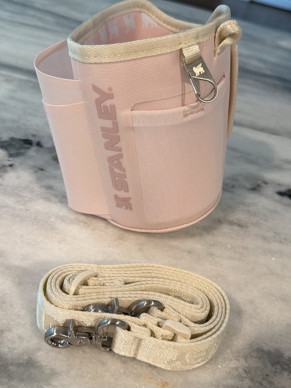 Stanley The All Day 30oz Quencher Carry All